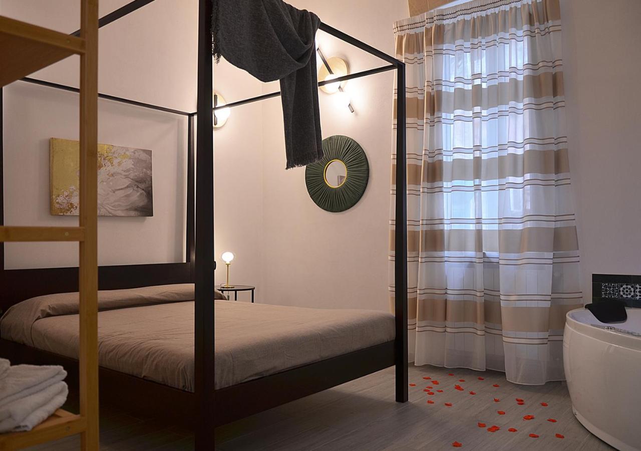 The Court Suites & Spa Taranto Dış mekan fotoğraf